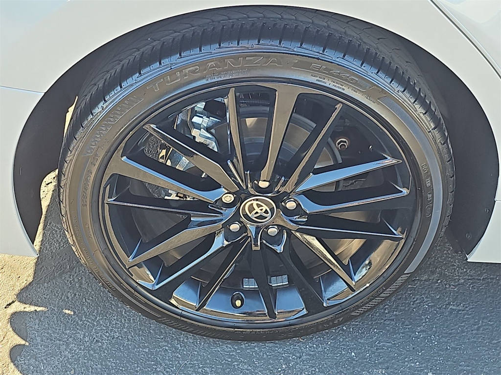 Thumbnail: 2024 Toyota Camry - 9