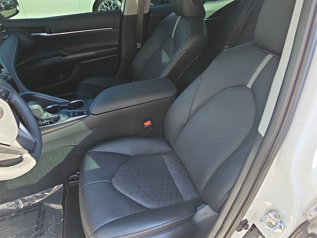 Thumbnail: 2024 Toyota Camry - 11