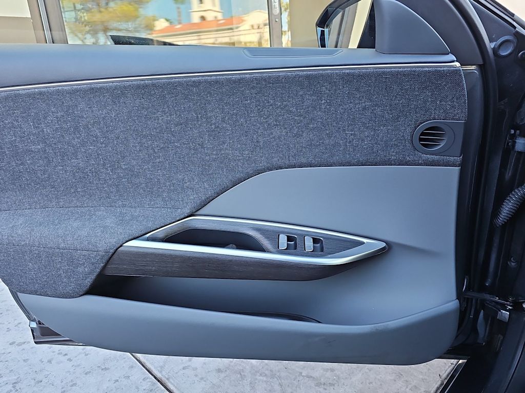 Thumbnail: 2023 Lucid Air - 27