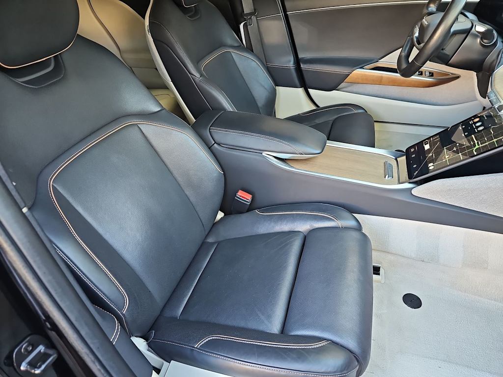 Thumbnail: 2023 Lucid Air - 10