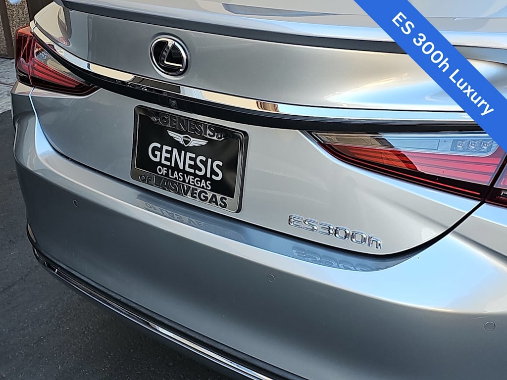 Thumbnail: 2024 Lexus ES - 7