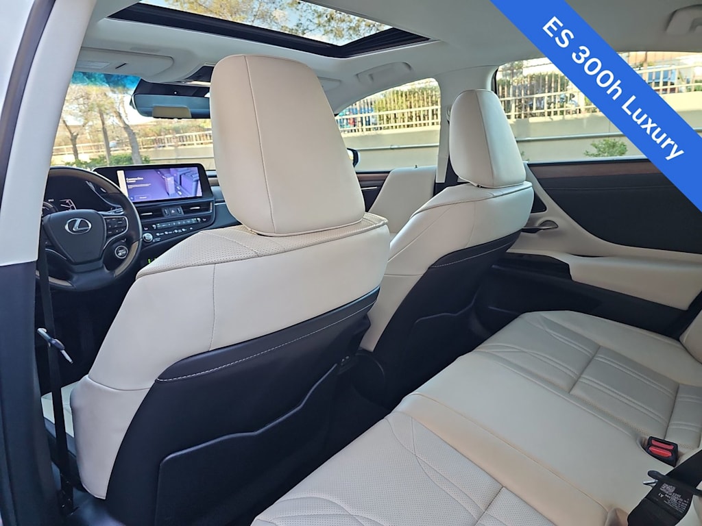 Thumbnail: 2024 Lexus ES - 13