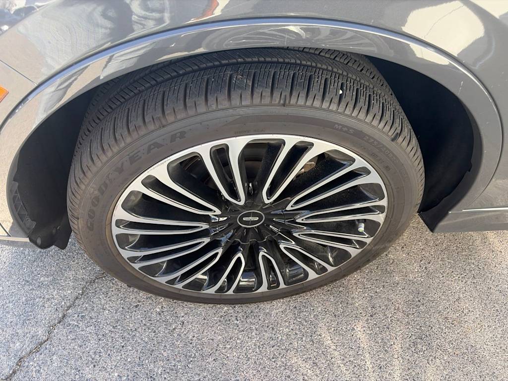 Thumbnail: 2020 Lincoln Aviator - 5