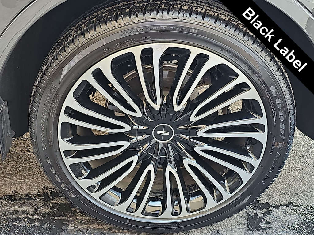 Thumbnail: 2020 Lincoln Aviator - 8