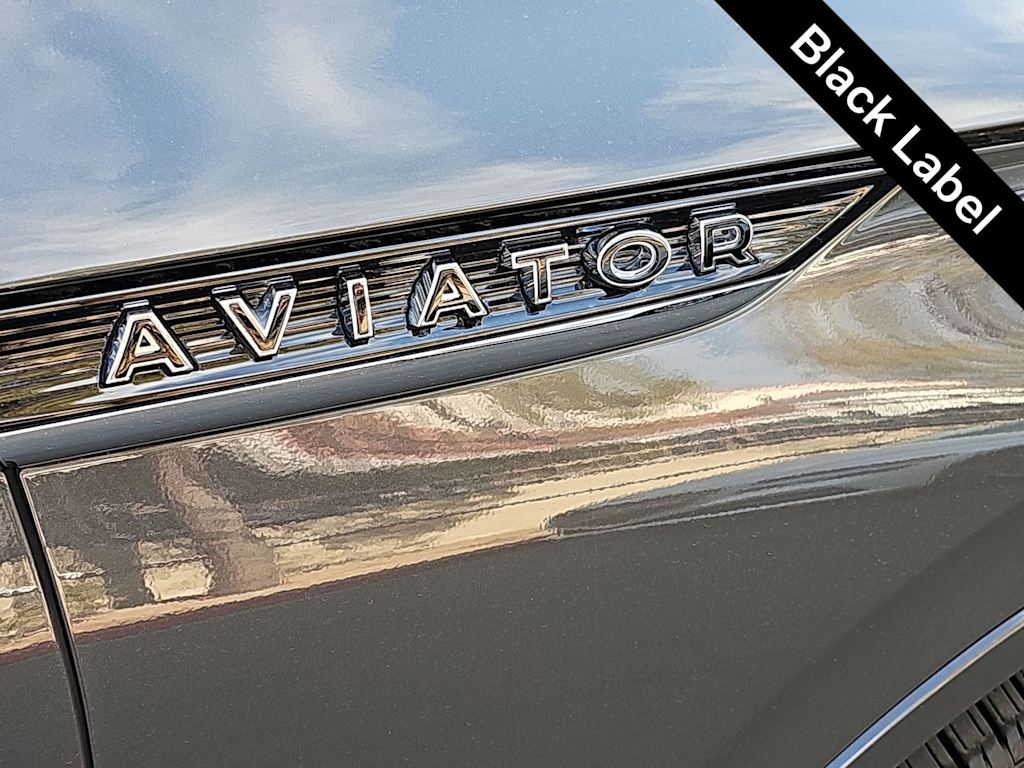 Thumbnail: 2020 Lincoln Aviator - 7