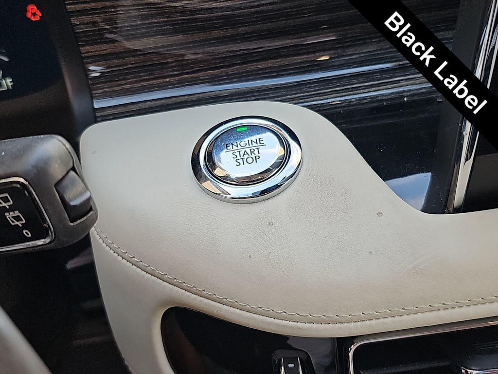 Thumbnail: 2020 Lincoln Aviator - 25