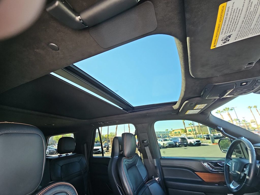 Thumbnail: 2024 Lincoln Navigator - 29