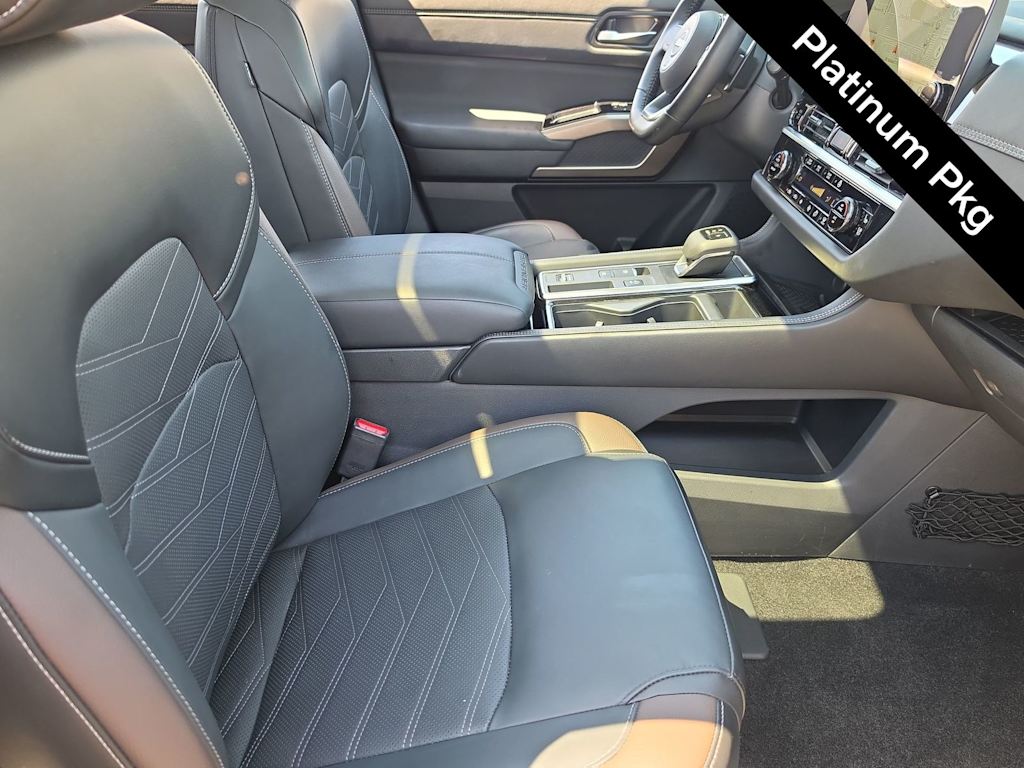 Thumbnail: 2025 Nissan Pathfinder - 24