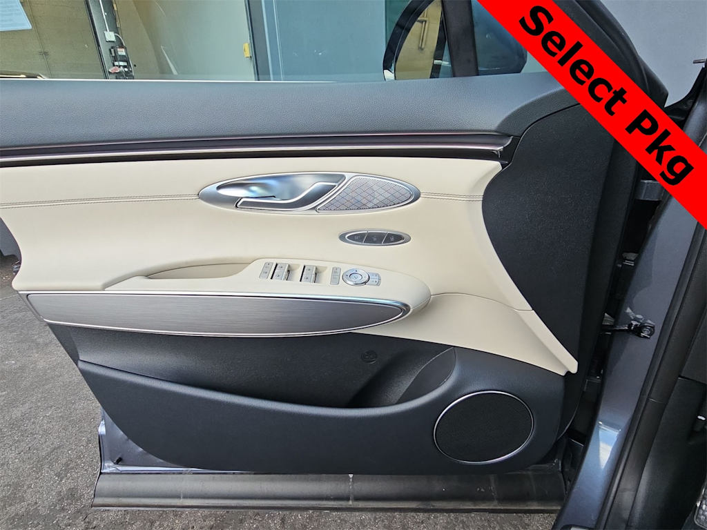 Thumbnail: 2026 Genesis GV70 - 28