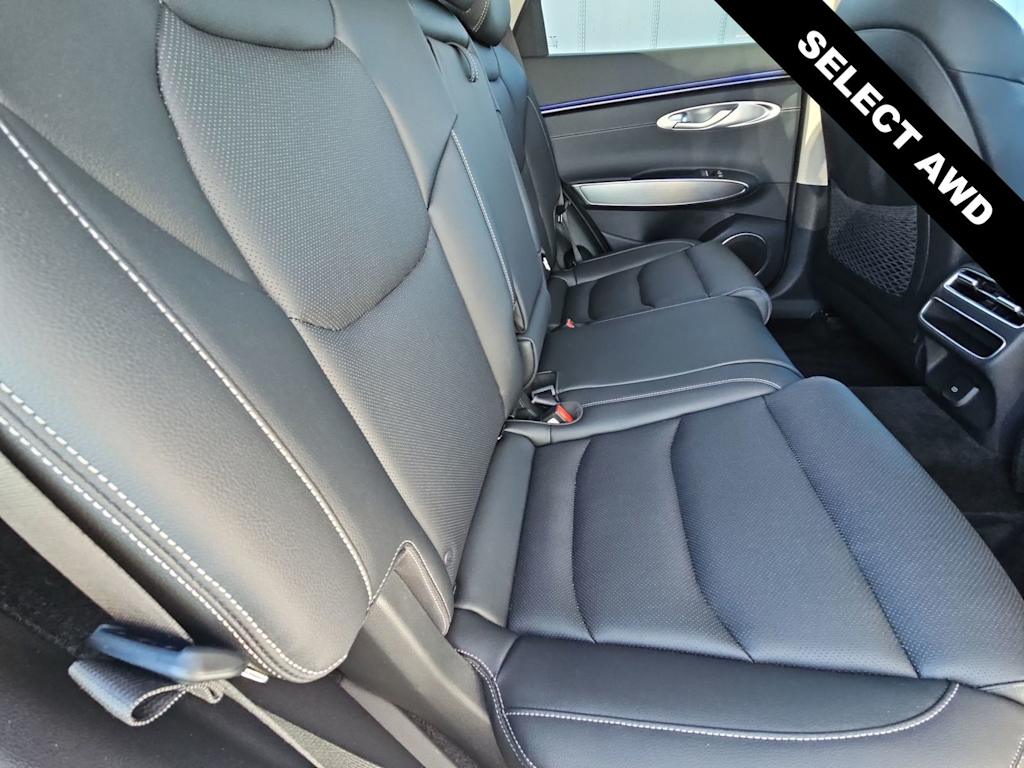 Thumbnail: 2026 Genesis GV70 - 13