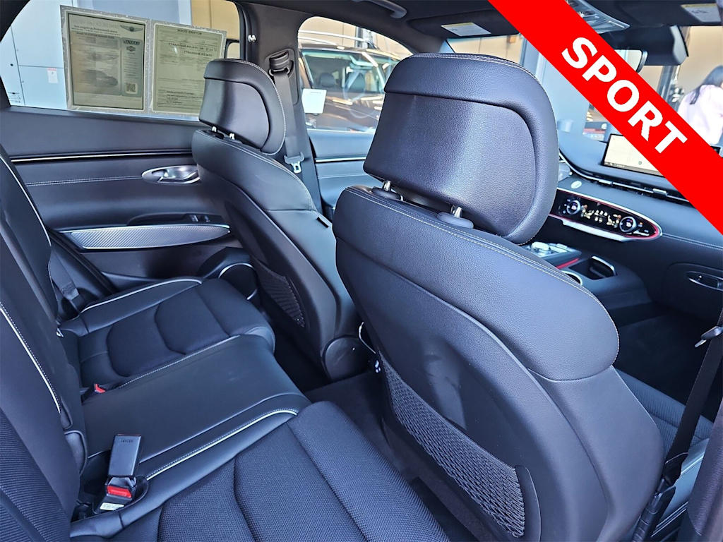 Thumbnail: 2025 Genesis GV70 - 13