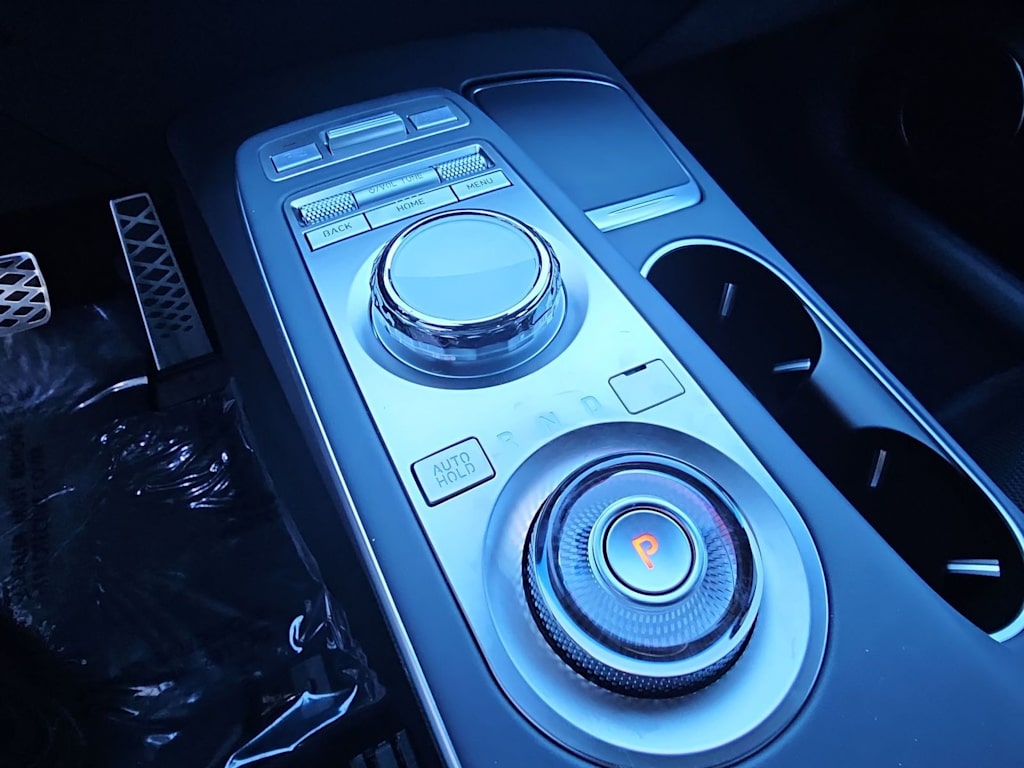 2024 Genesis GV70 Sport 12