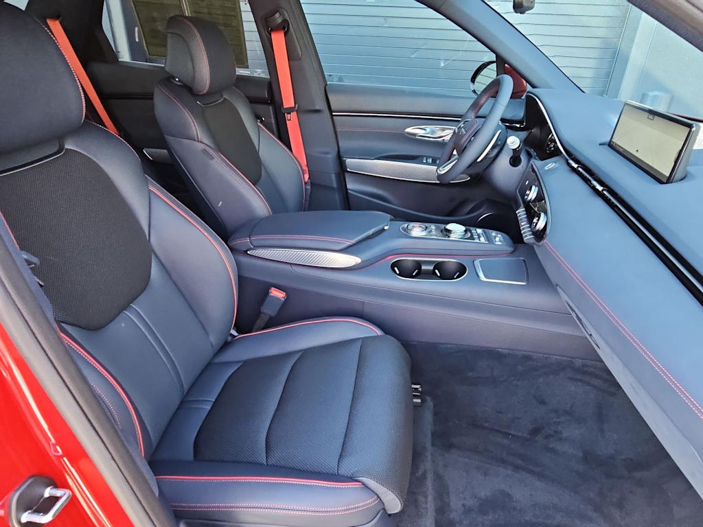 2024 Genesis GV70 Sport 9