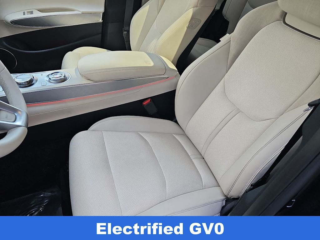 Thumbnail: 2025 Genesis GV70 - 10