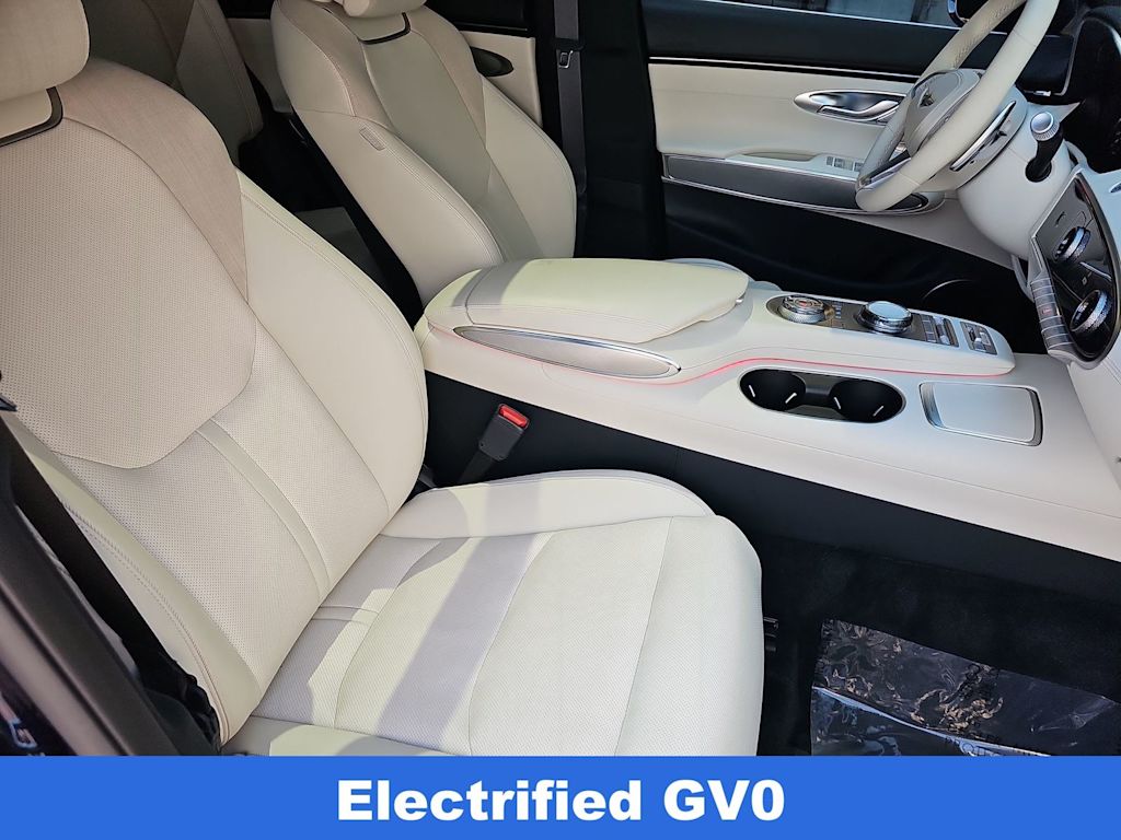 Thumbnail: 2025 Genesis GV70 - 23