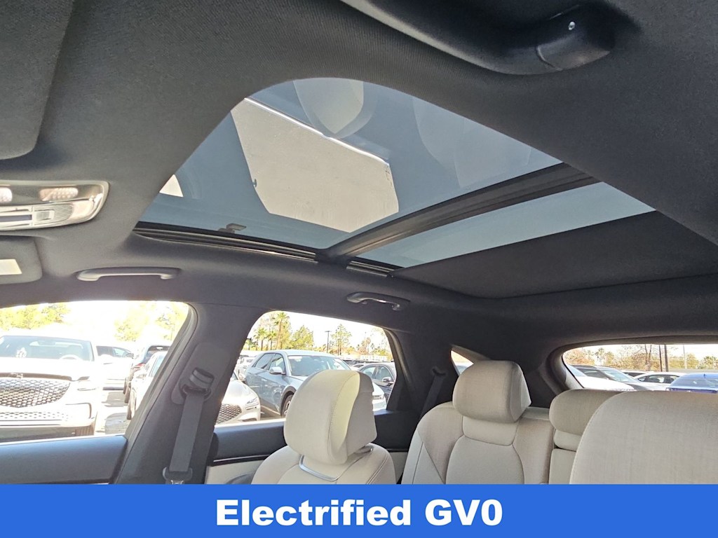 Thumbnail: 2025 Genesis GV70 - 28