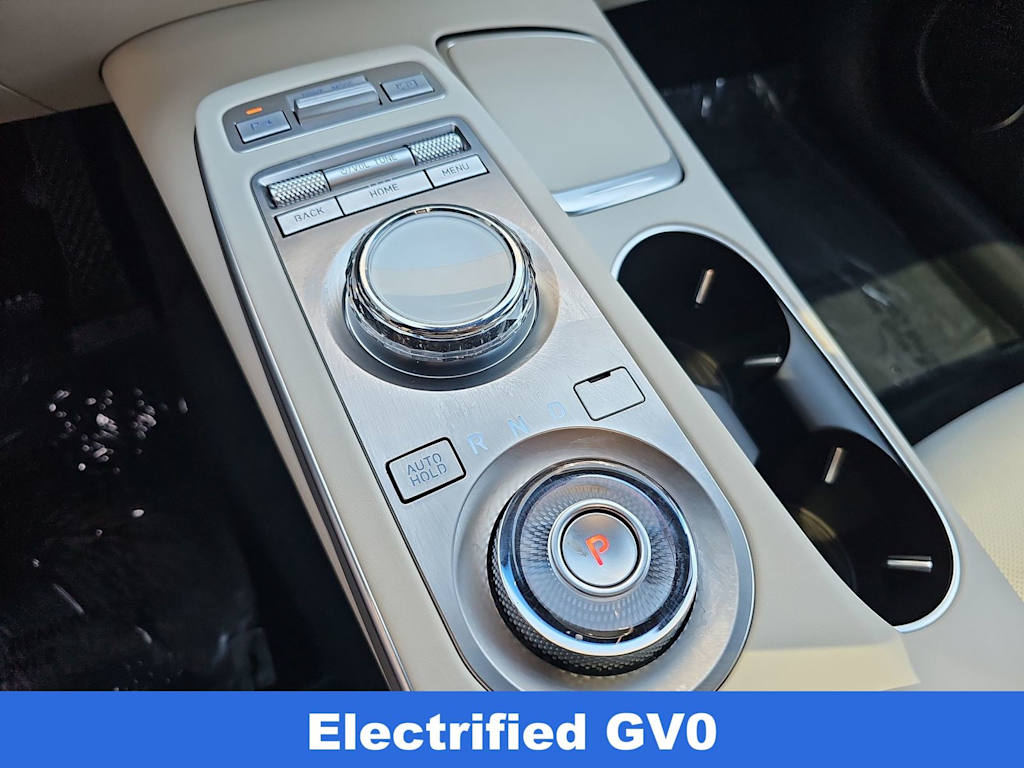 Thumbnail: 2025 Genesis GV70 - 15
