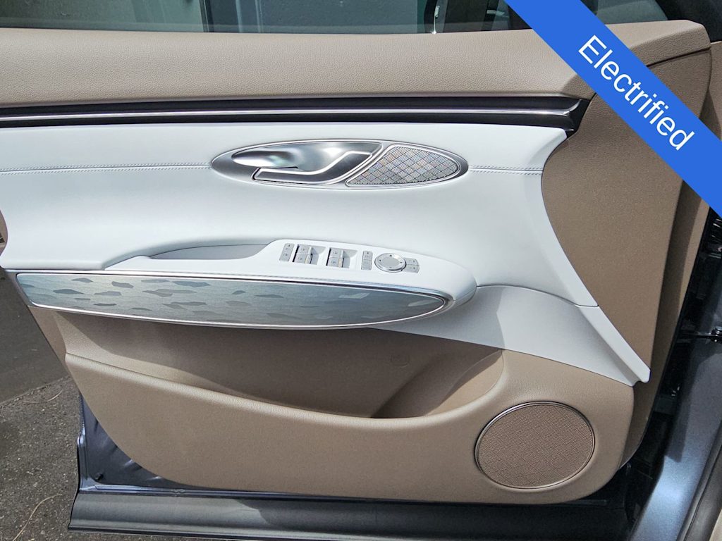 Thumbnail: 2026 Genesis GV70 - 28