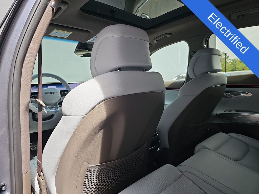 Thumbnail: 2026 Genesis GV70 - 12