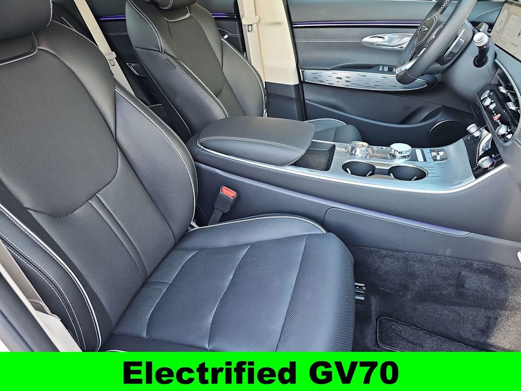 Thumbnail: 2026 Genesis GV70 - 4