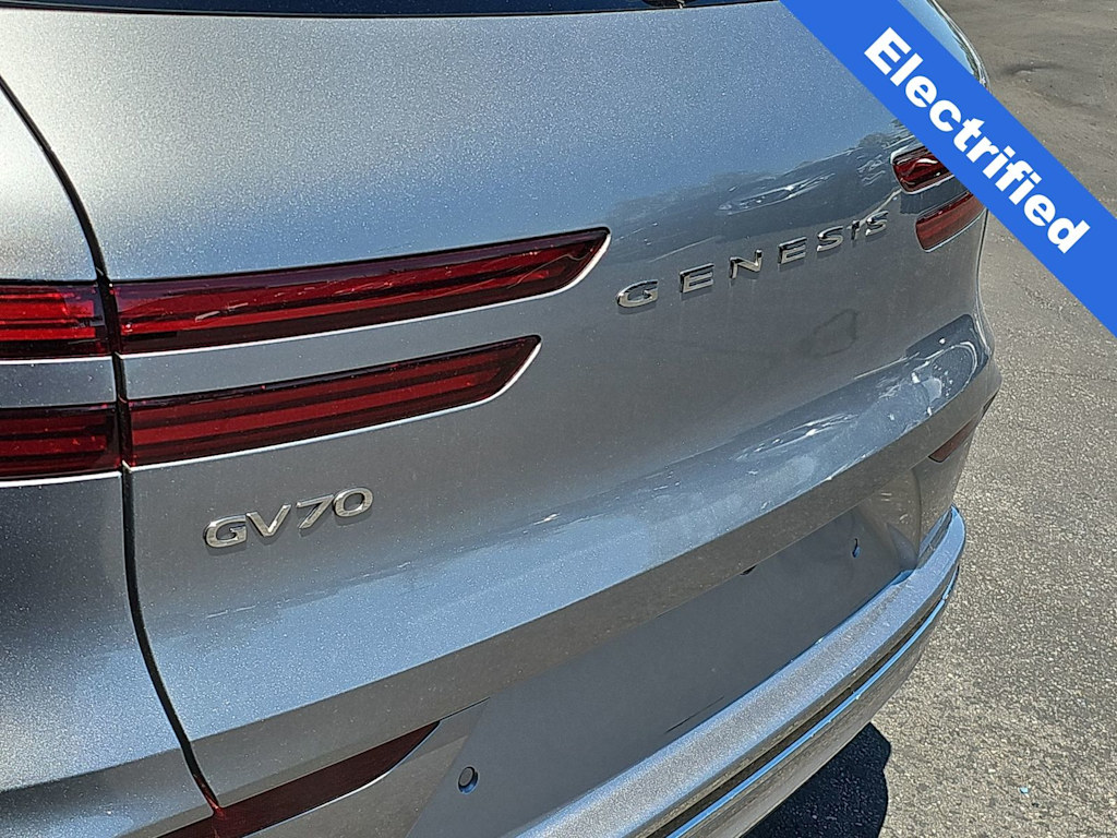 Thumbnail: 2026 Genesis GV70 - 7