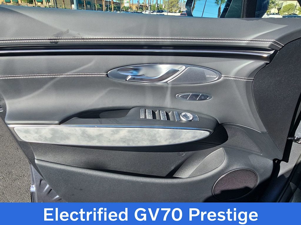 Thumbnail: 2026 Genesis GV70 - 27