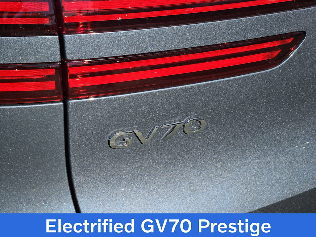 Thumbnail: 2026 Genesis GV70 - 7