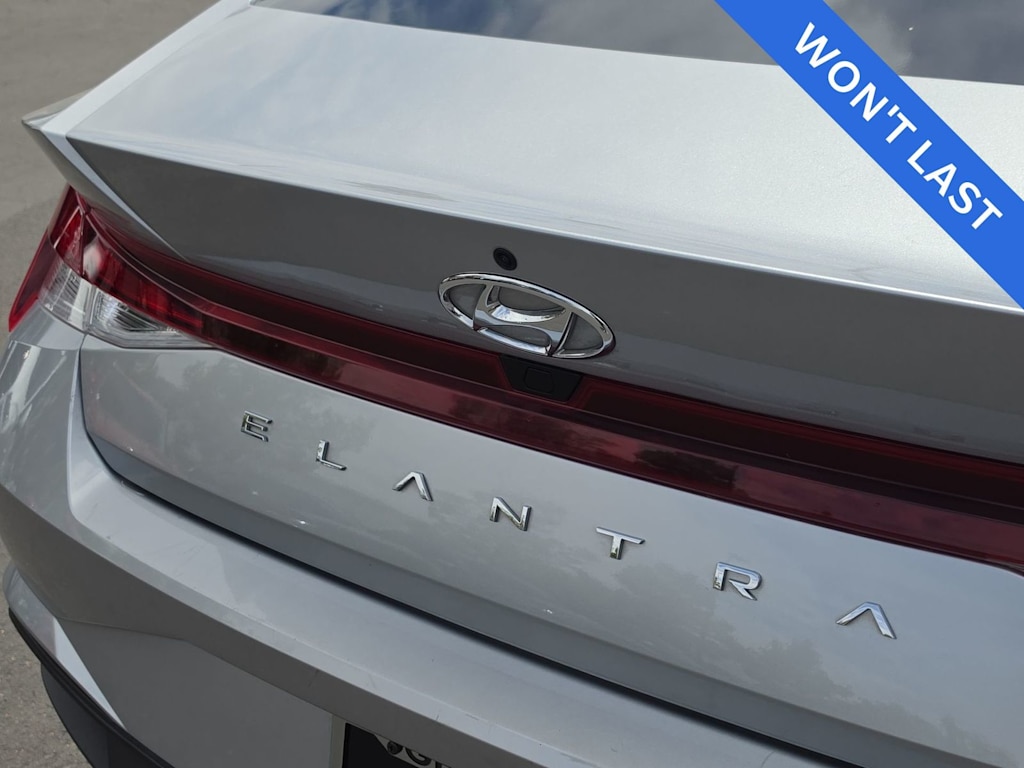 Thumbnail: 2023 Hyundai Elantra - 7