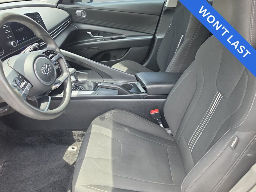 Thumbnail: 2023 Hyundai Elantra - 11