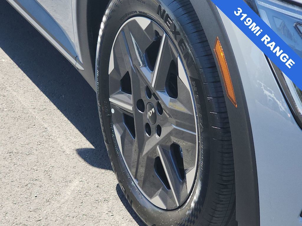 Thumbnail: 2025 Kia EV6 - 7