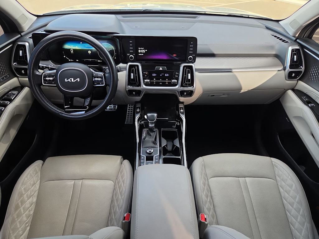 Thumbnail: 2022 Kia Sorento - 10