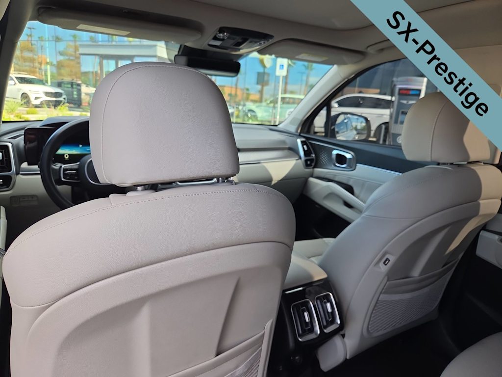 Thumbnail: 2022 Kia Sorento - 7