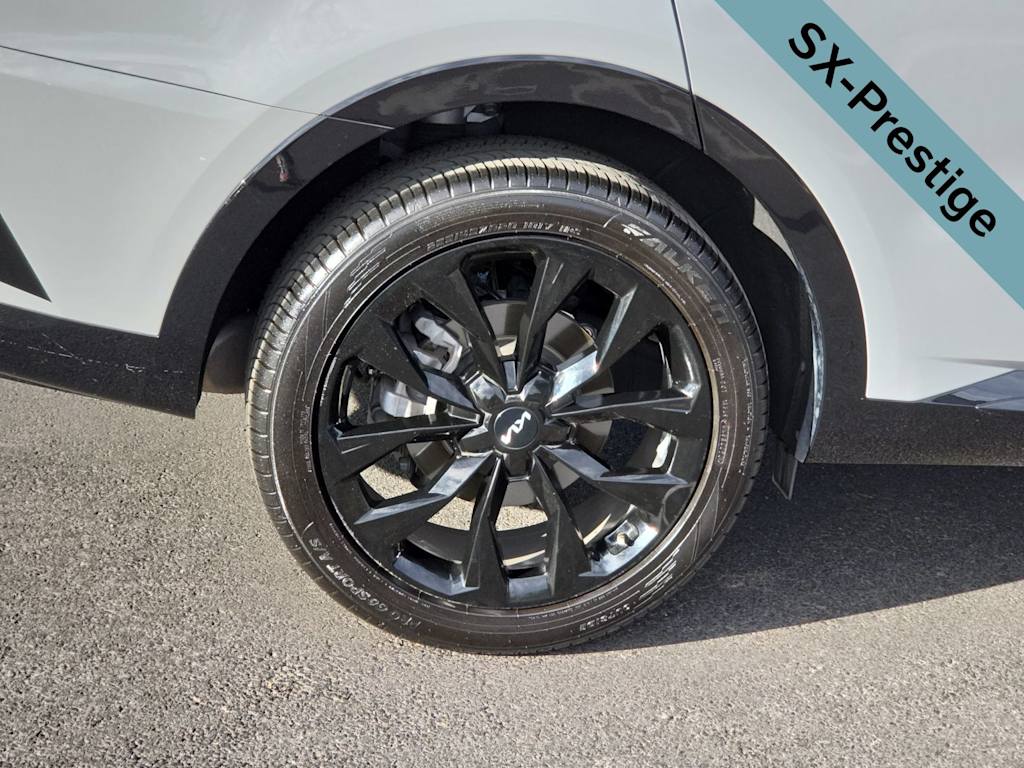 Thumbnail: 2022 Kia Sorento - 5