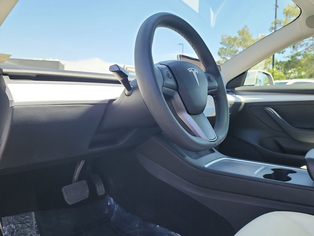 Thumbnail: 2023 Tesla Model 3 - 2