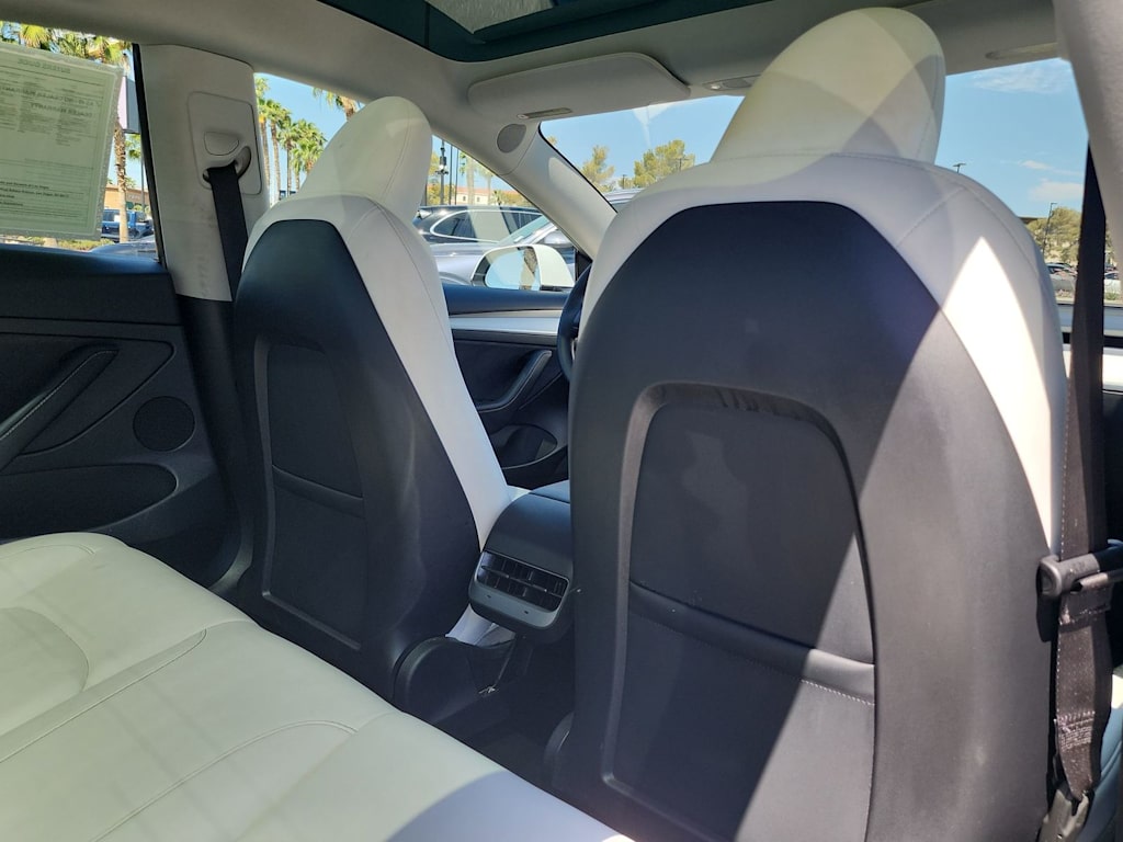 Thumbnail: 2023 Tesla Model 3 - 12