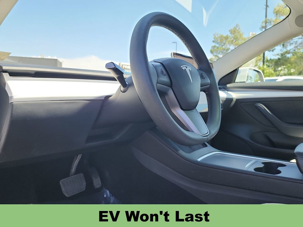 Thumbnail: 2023 Tesla Model 3 - 5
