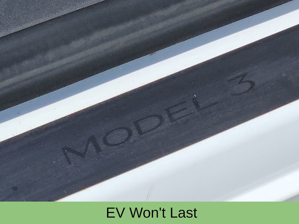 Thumbnail: 2023 Tesla Model 3 - 15