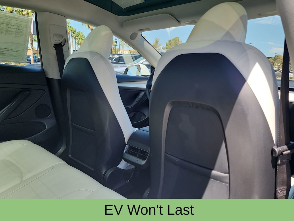 Thumbnail: 2023 Tesla Model 3 - 17