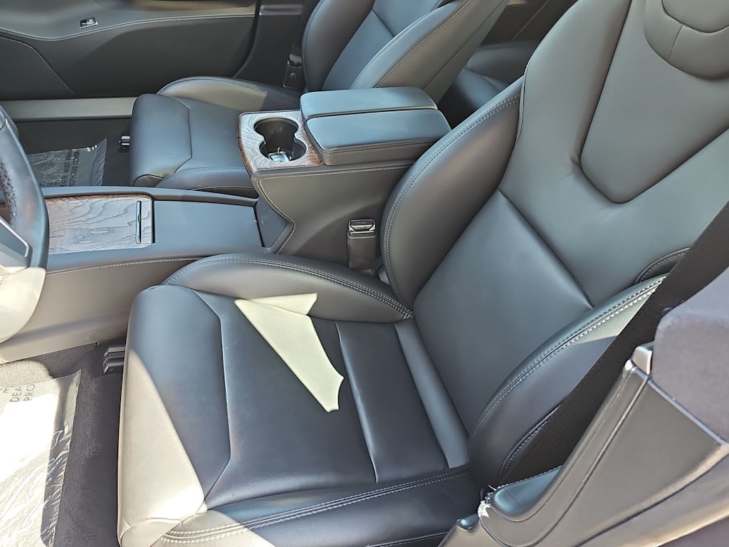 Thumbnail: 2020 Tesla Model S - 10