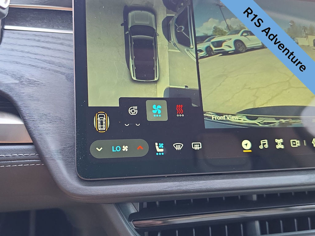 Thumbnail: 2023 Rivian R1S - 28