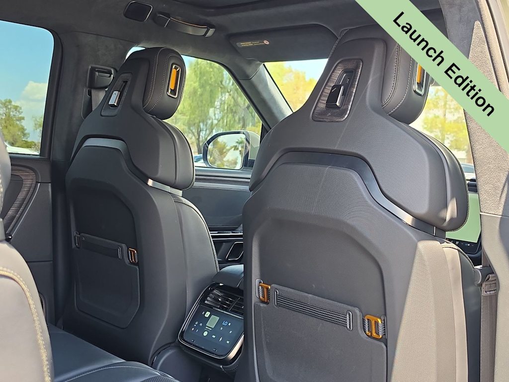Thumbnail: 2022 Rivian R1S - 12