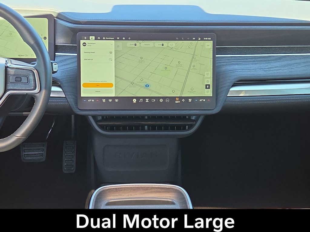 Thumbnail: 2025 Rivian R1S - 22