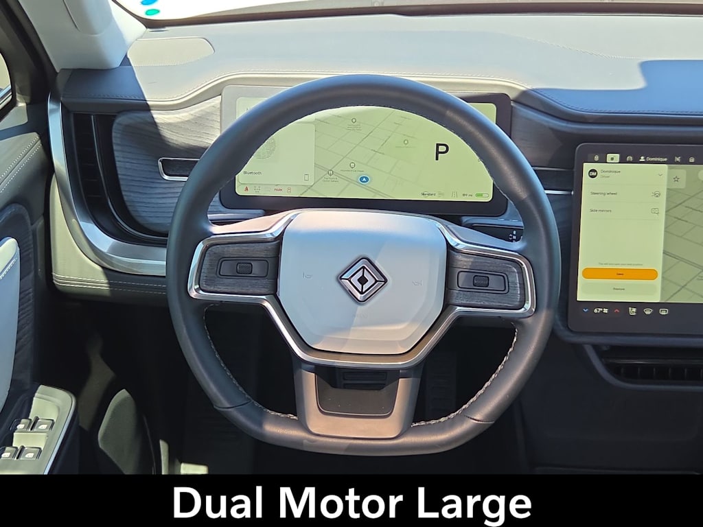 Thumbnail: 2025 Rivian R1S - 13