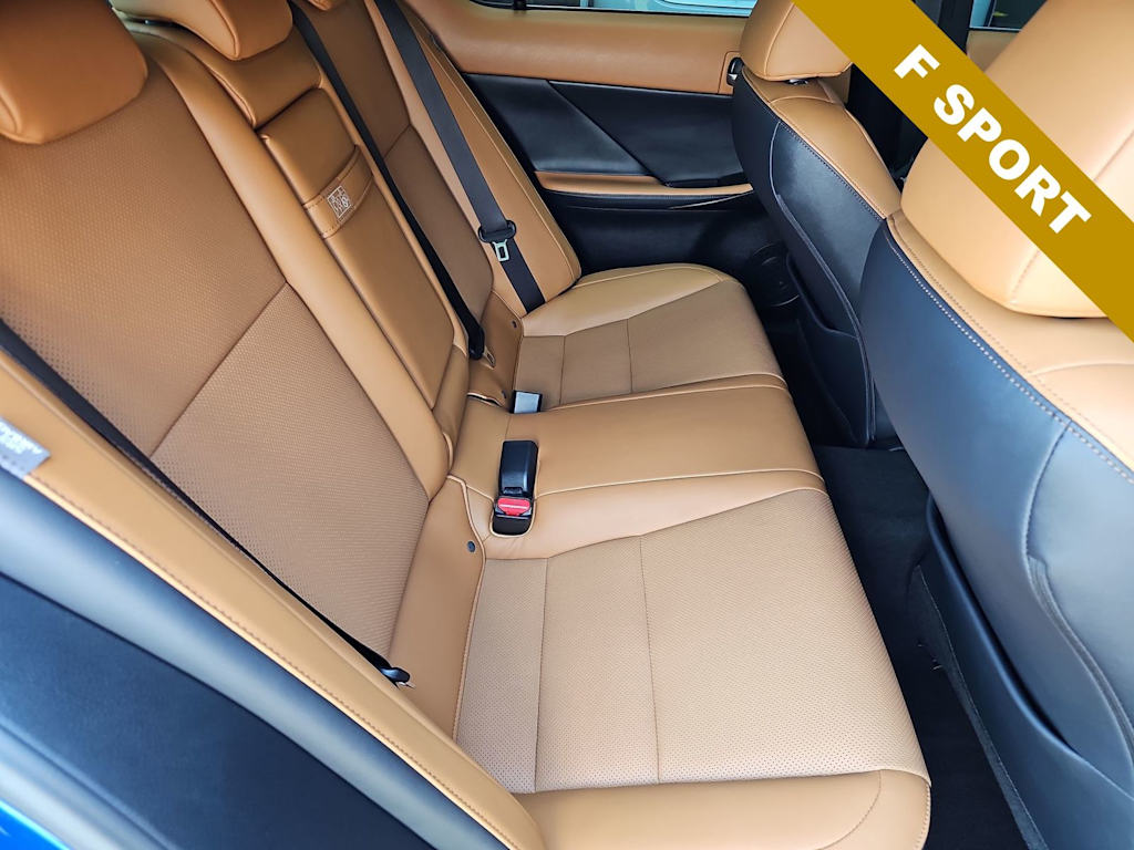 Thumbnail: 2025 Lexus ES - 12
