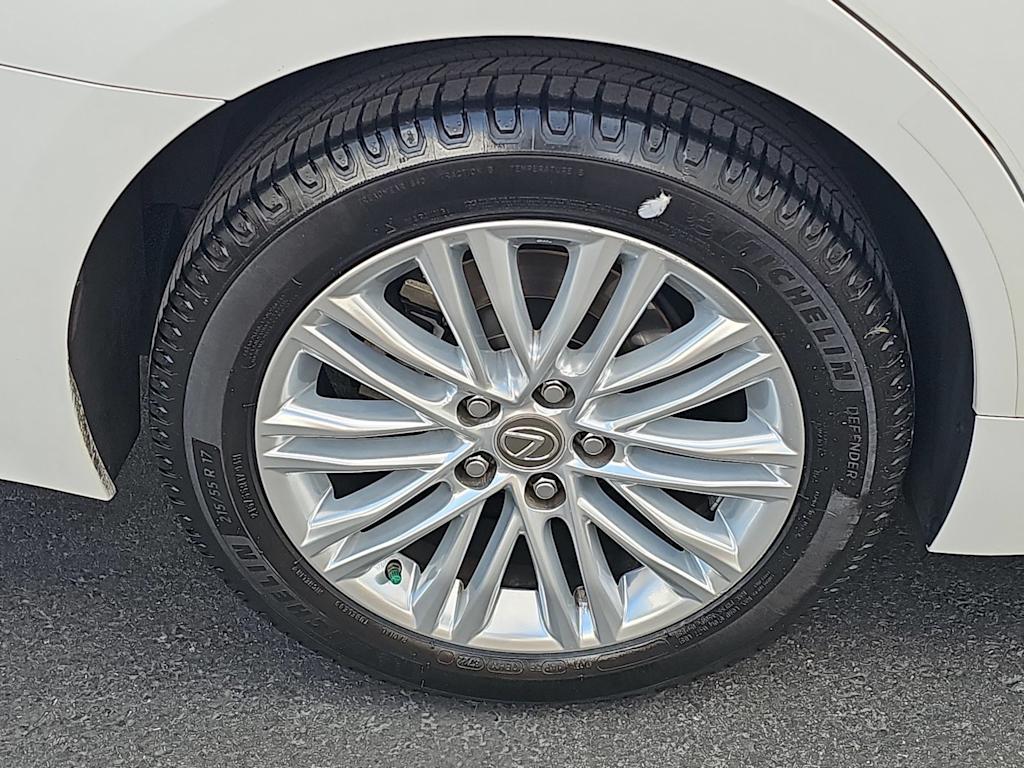 Thumbnail: 2015 Lexus ES - 7
