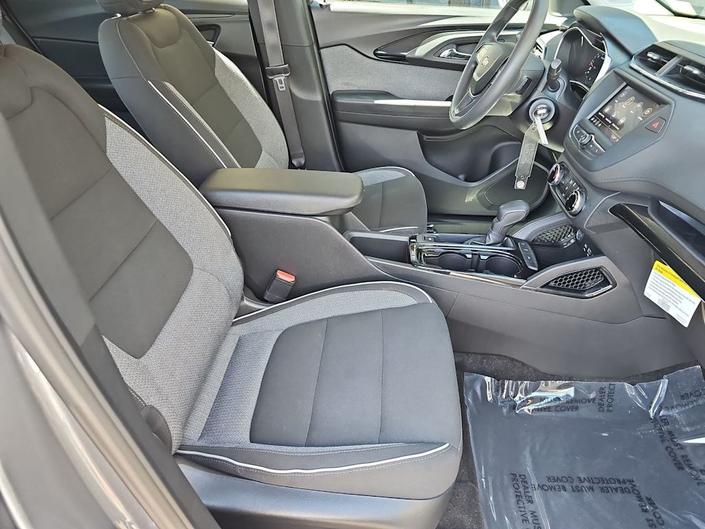 Thumbnail: 2021 Chevrolet TrailBlazer - 12