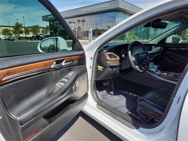 2017 Genesis G90 Premium 2