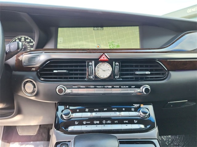 2017 Genesis G90 Premium 14