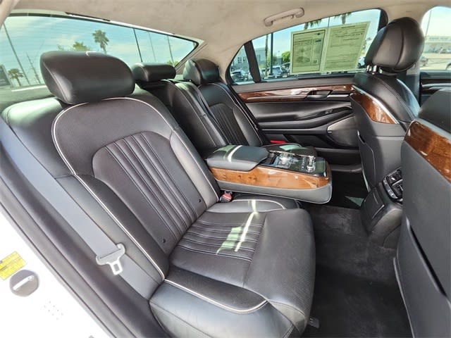 2017 Genesis G90 Premium 24