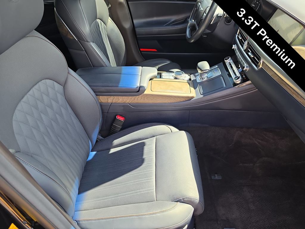 Thumbnail: 2020 Genesis G90 - 11